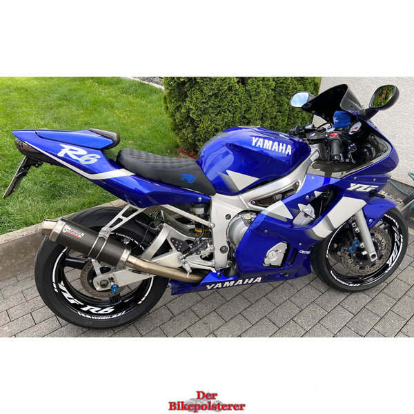 Yamaha "R6" Fahrer: Steißbeinzone, Rautenstepp, 2x Stickerei, Ziernaht ➔ Motorradsitz *NEU* beziehen
